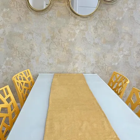 Gold Lovemi